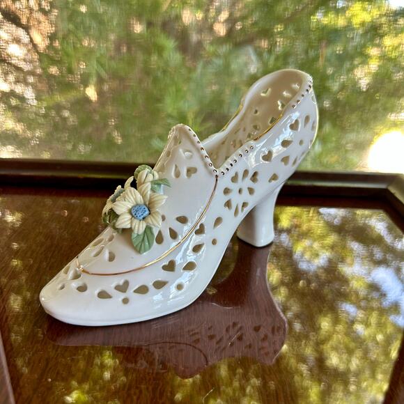 Vintage Porcelain Lattice Shoe with Applied Flowers – 8” Decorative Figurine - Picture 2 of 12